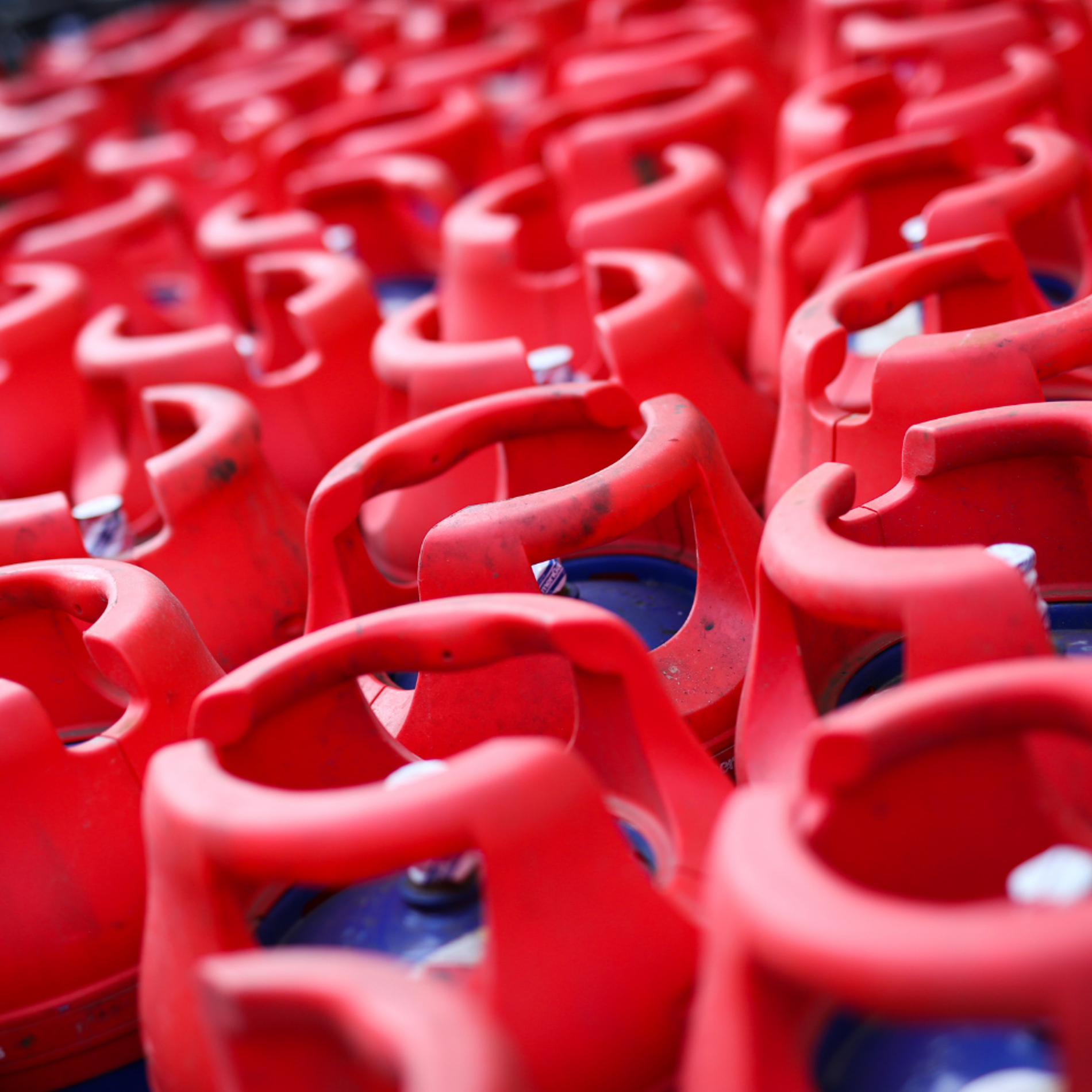 clean agent cylinders