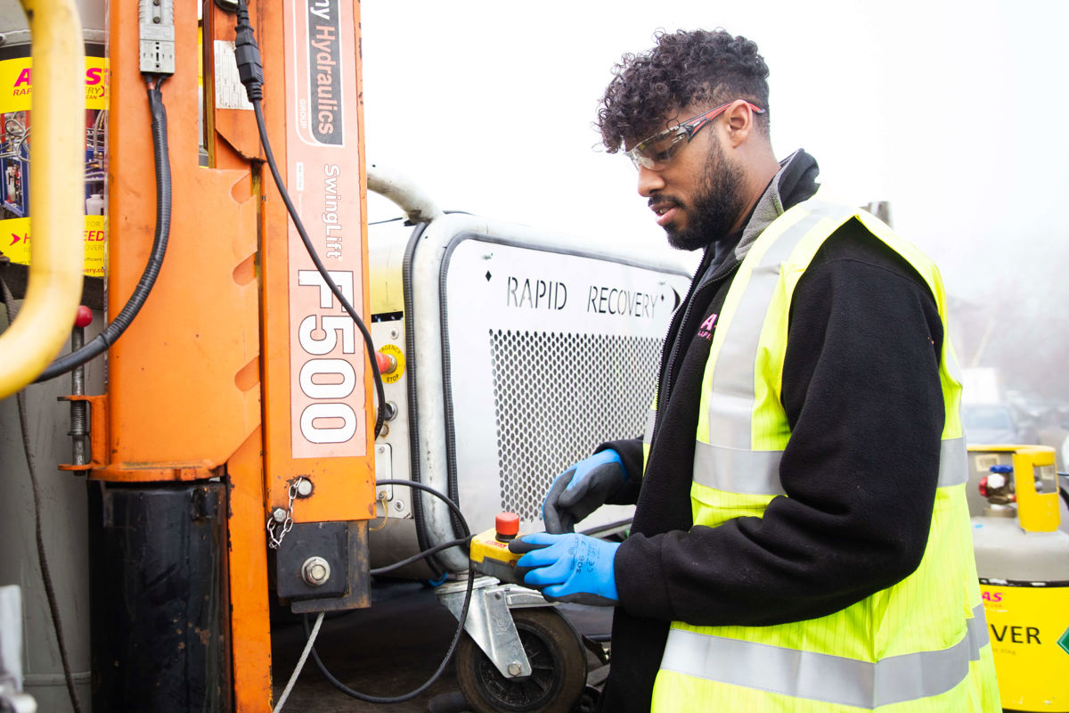Rapid Engineer Working (6)