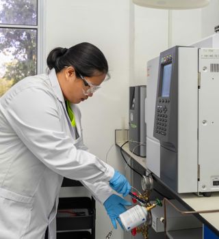 Singapore Lab (5)