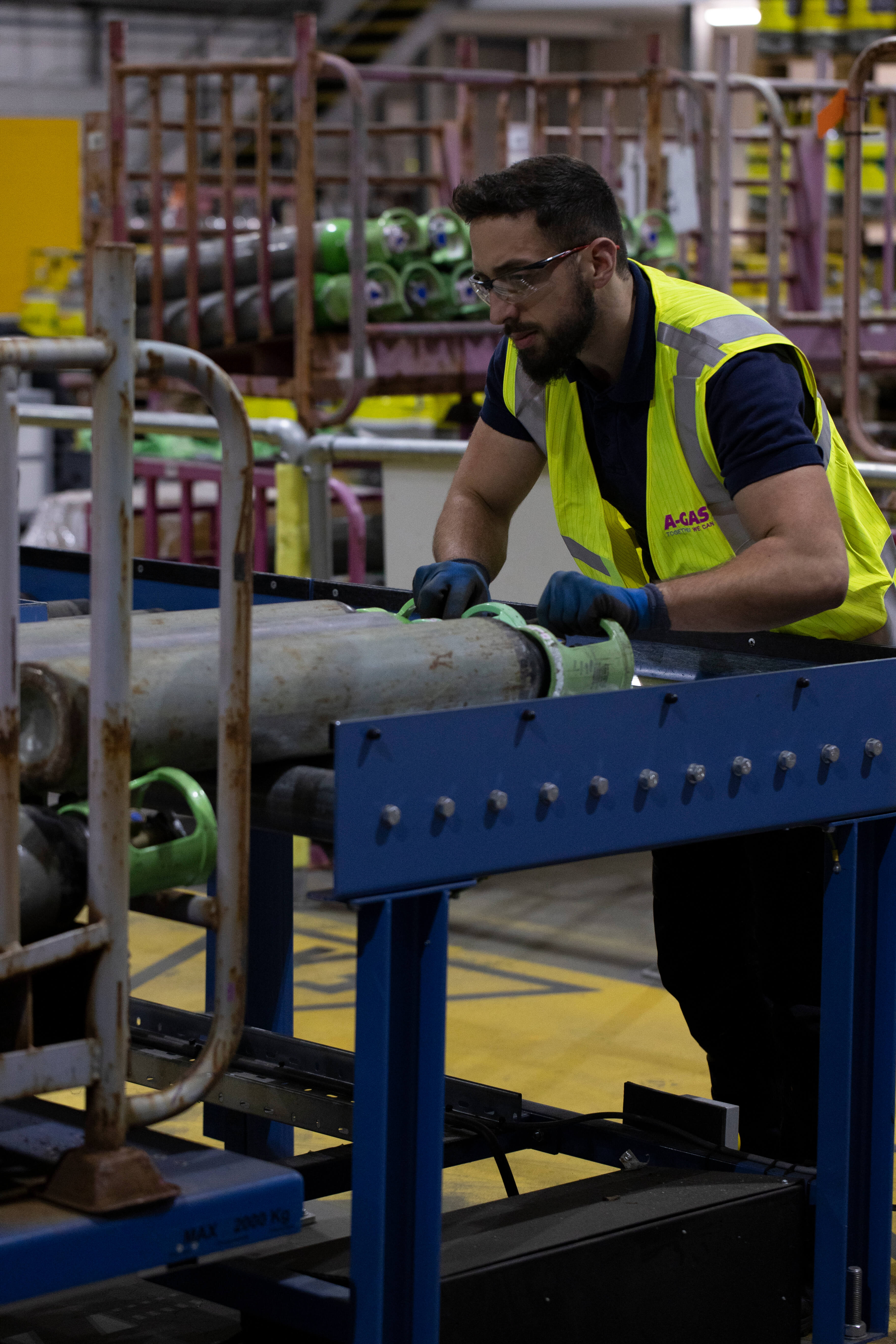 Technician With Cylinders (5)