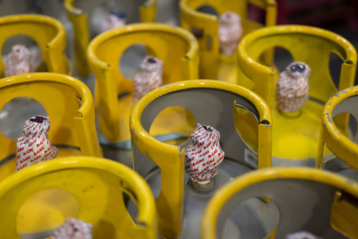 Cylinders (4)
