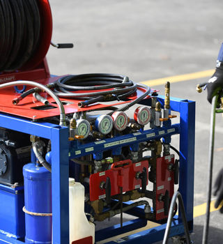 NZ Operator With Rapid Equipment